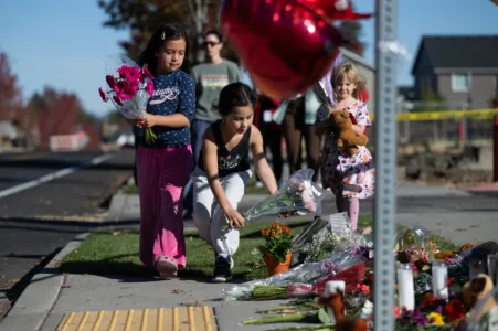 Man who stopped the Oregon elementary school shooter has daughters at the school, his mom says